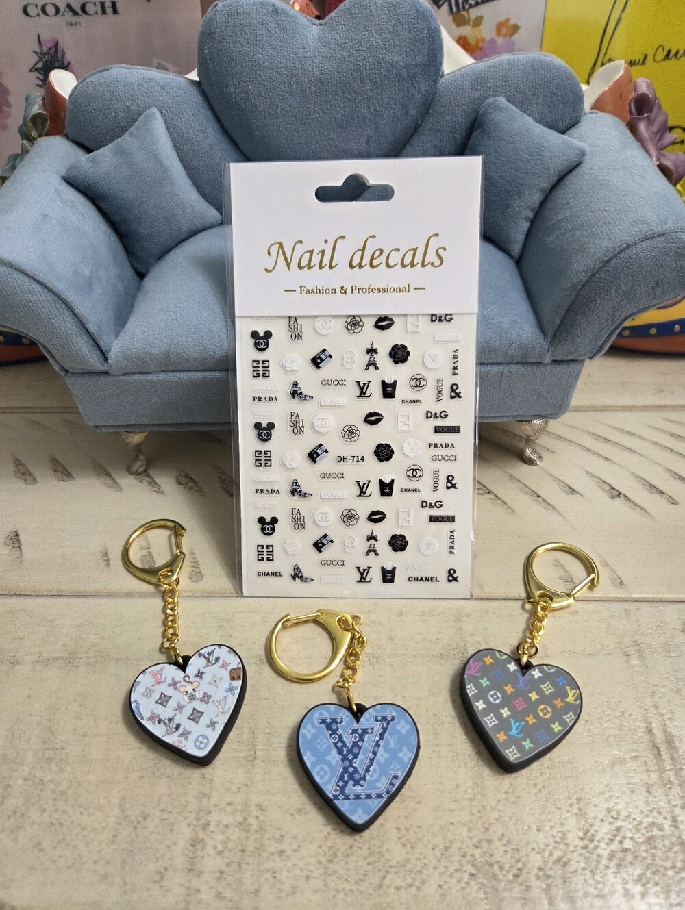 Keychain Set And Nail Art Bundle, 4 PCS